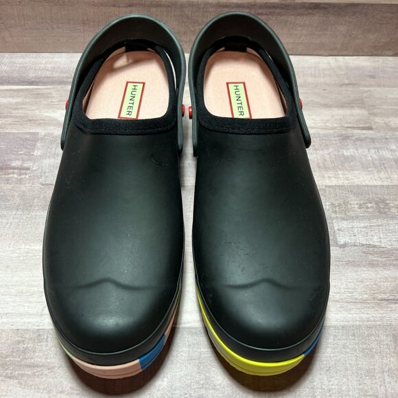Hunter Womens Black Rubber Clogs With Multicolor Sole - Picture 2 of 10